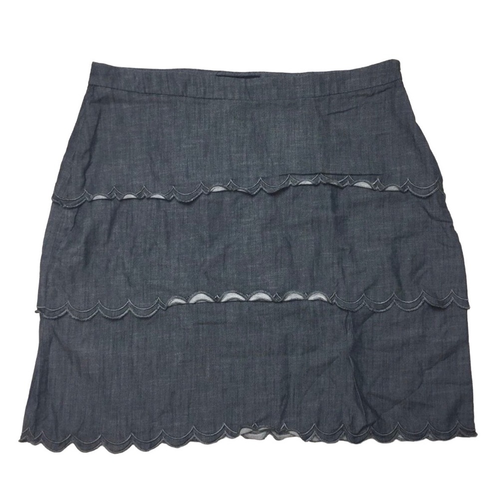 Banana Republic Mini Skirt Size 10 Womens Tiered Petals Gray Stretch Side Zipper